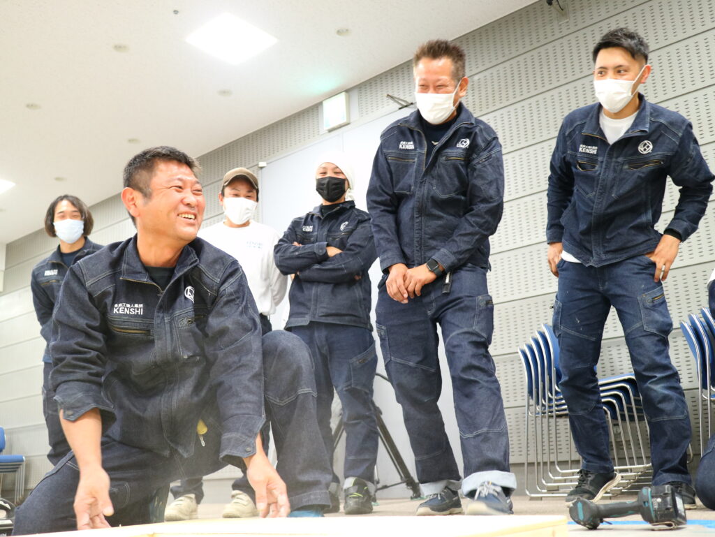日本の住宅業界における長期的な人材育成戦略