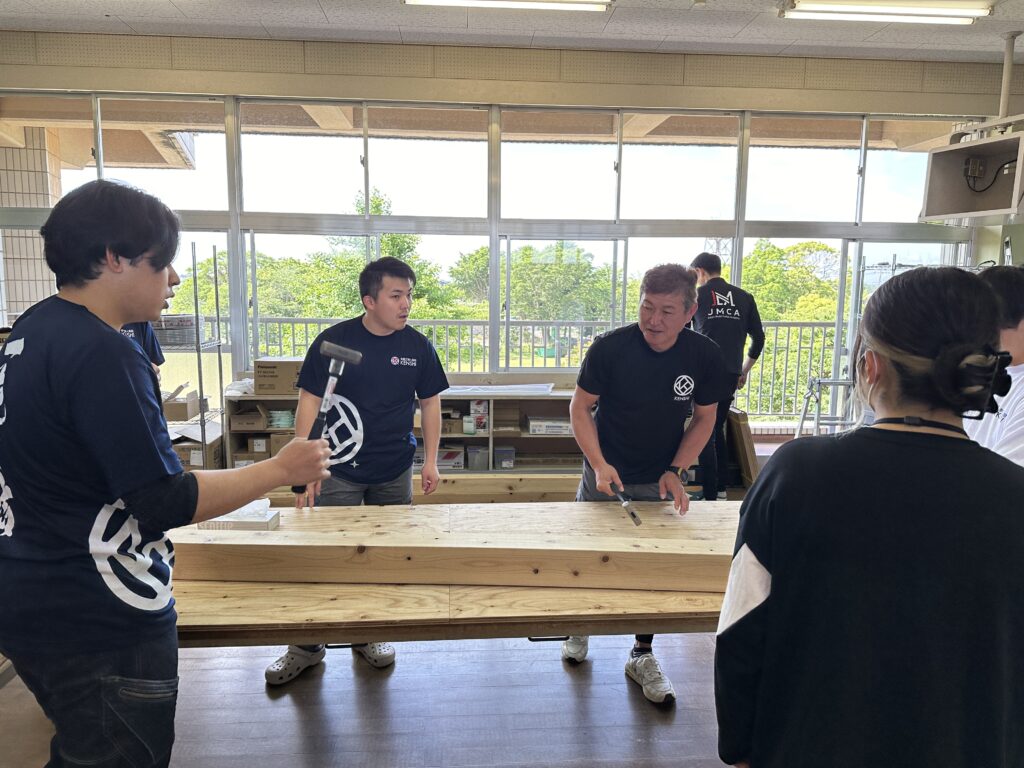 業界全体での若手職人の確保方法